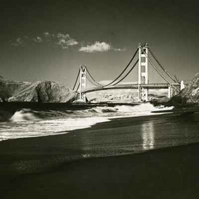 Ted Huggins, <i>View of the bridge from Baker Beach</i>, 1937</i>; Courtesy of the California Historical Society