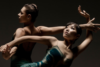 Lines Ballet’s Kara Wilkes and Yujin Kim. 
