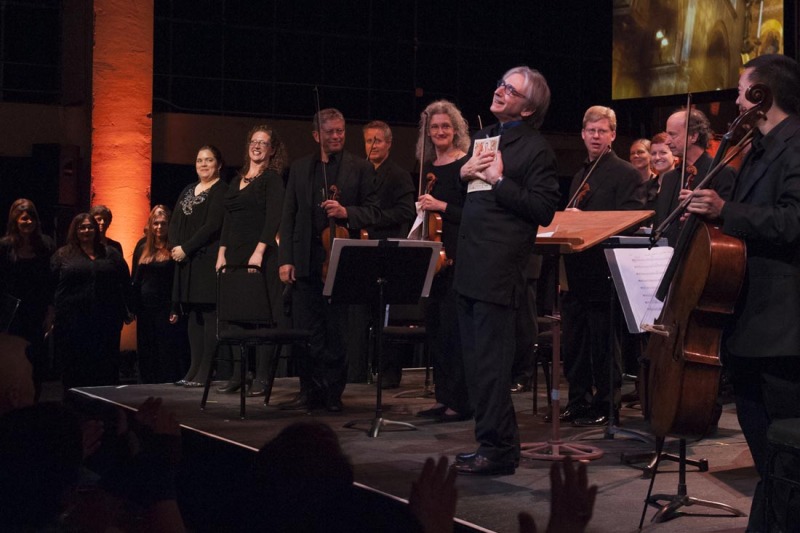 Michael Tilson Thomas with members of the SF Symphony and Chorus. (Photo: Stefan Cohen)