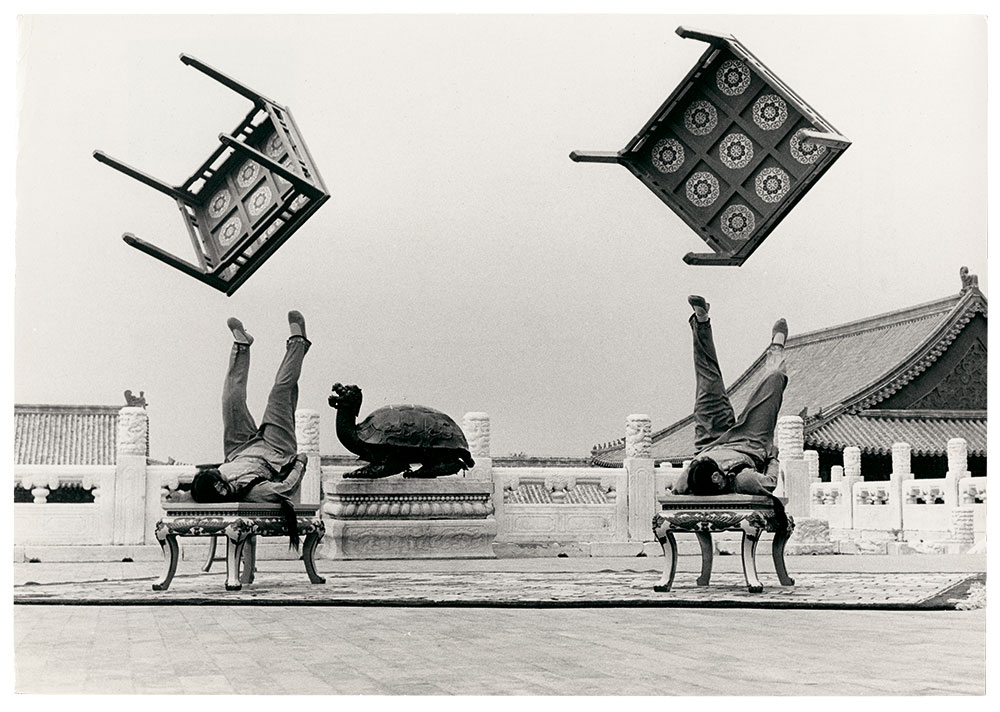 Unknown photographer  Ensembles rythmiques et gymnastiques a Pekin, 1965; Courtesy The Archive of Modern Conflict and Pier 24 Photography, San Francisco