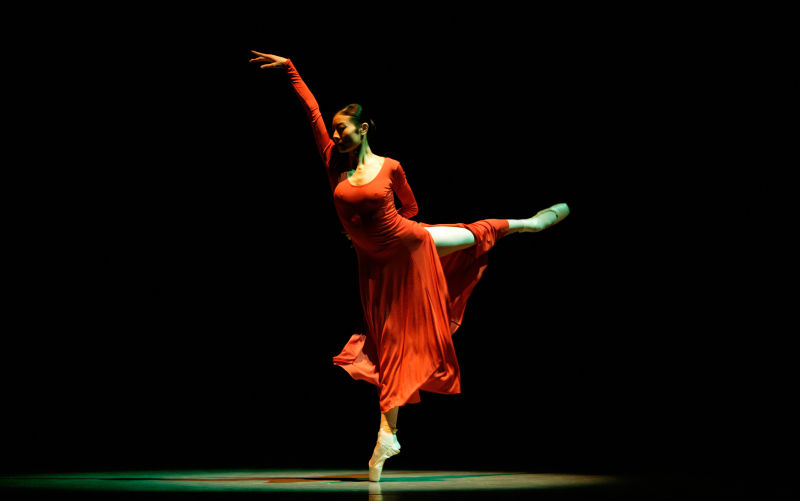 Yuan Yuan Tan in Yuri Possokhov's Magrittomania at San Francisco Ballet