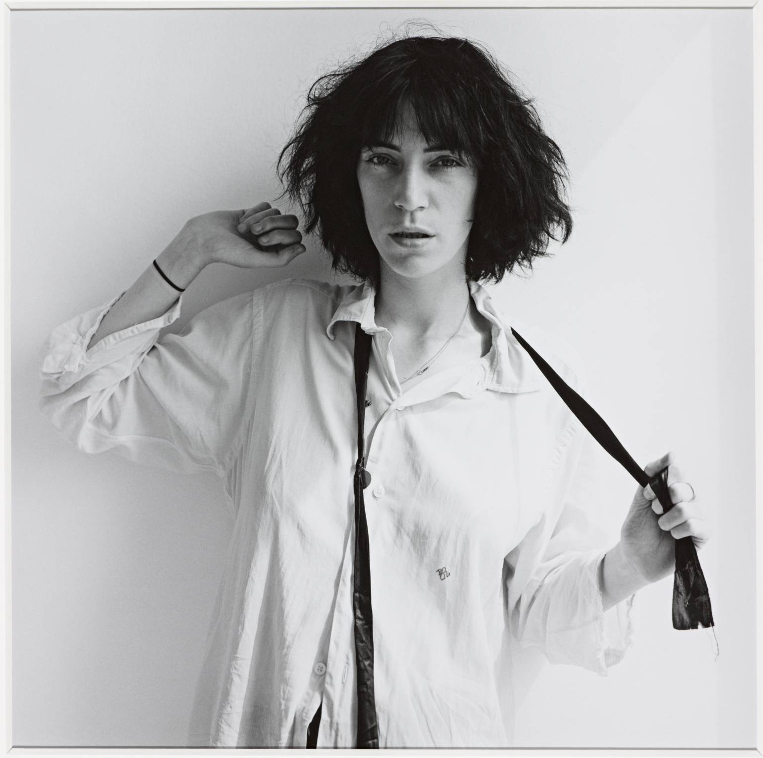 Patti Smith 1975 Robert Mapplethorpe 1946-1989 ARTIST ROOMS Acquired jointly with the National Galleries of Scotland through The d'Offay Donation with assistance from the National Heritage Memorial Fund and the Art Fund 2008 http://www.tate.org.uk/art/work/AR00185