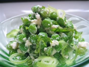 green pea and feta salad