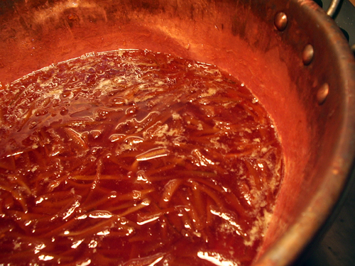 Marmalade ready to be jarred
