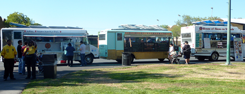 MoBowl, Babaloo, and House of Siam on Wheels
