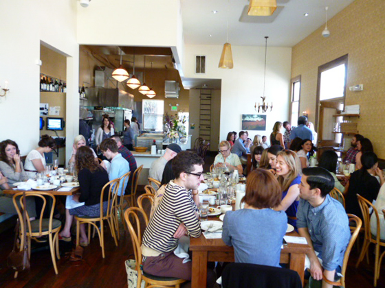 crowd at Heirloom Cafe for Kinfolk brunch
