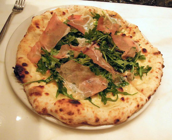 mozzeria prosciutto with wild arugula pizza