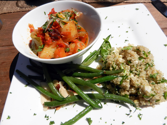 Moroccan tagine with green beans and quinoa