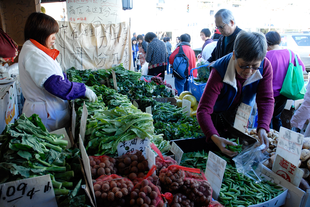 Oakland Chinatown vegetable market. Photo: Wendy Goodfriend