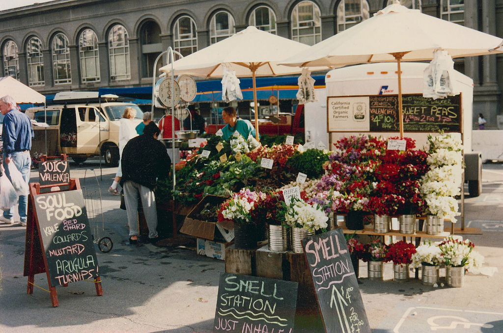 Eatwell Farm stand in the early years--no crowds! Photo: Courtesy of Eatwell Farms