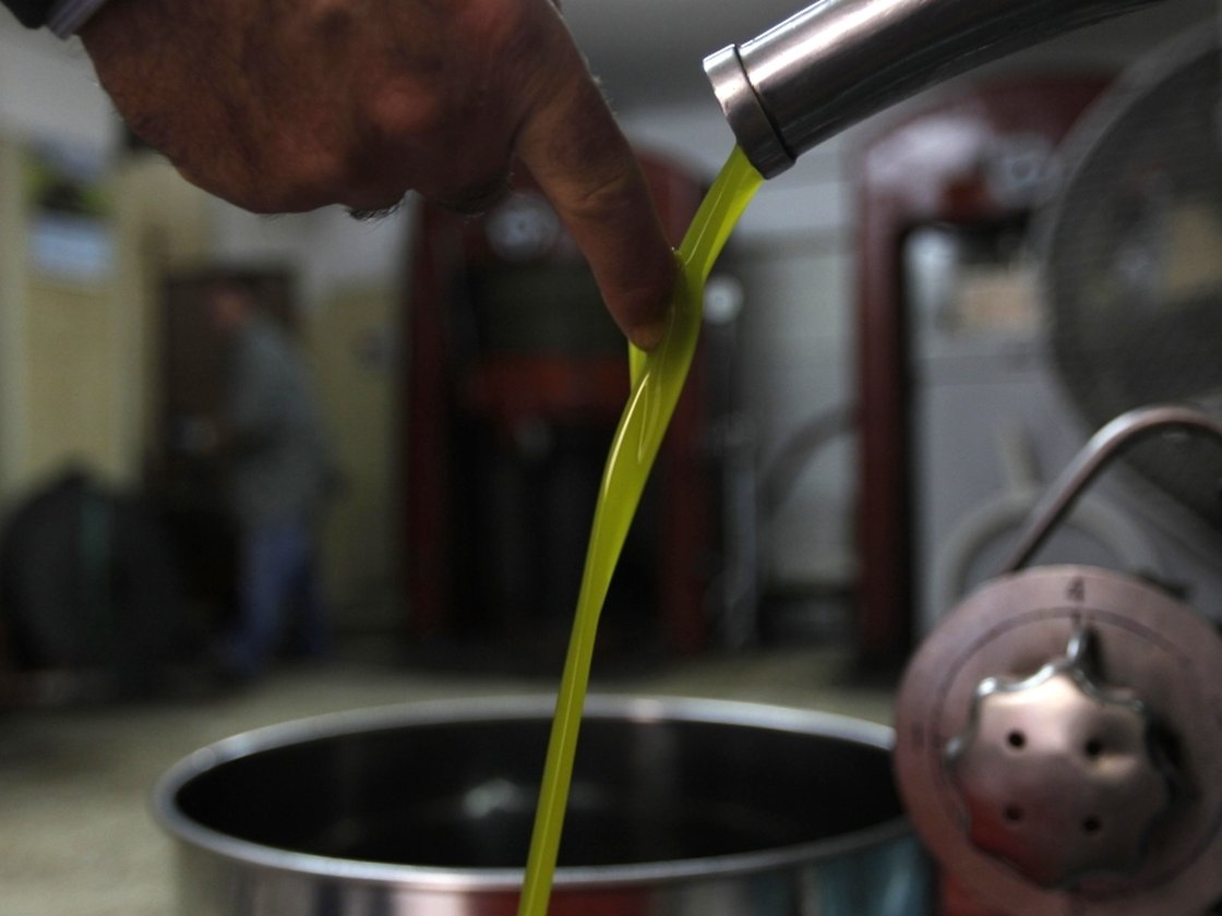 Experts say lots of factors determine how quickly an oil deteriorates — from the variety of the olives, to how the oil is produced and stored. Photo: Matthias Schrader/AP