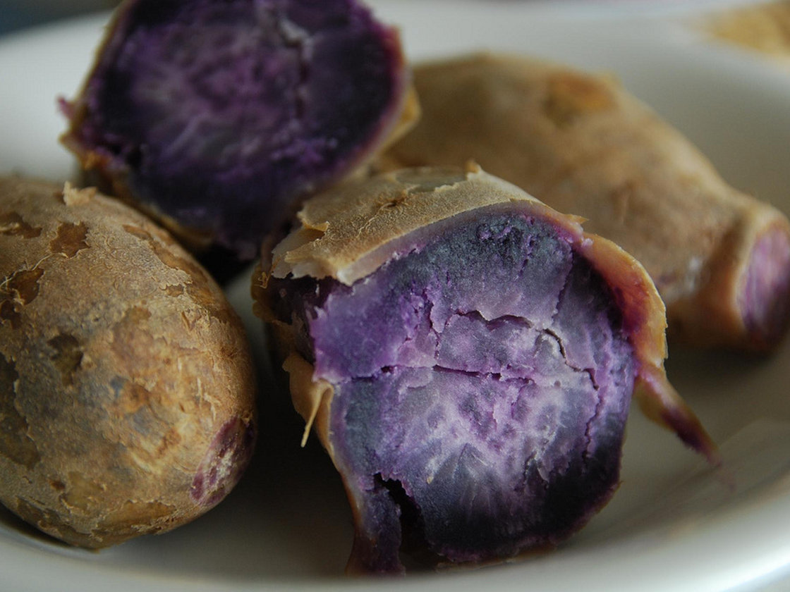 Food chemists say that pigments from purple sweet potato are becoming a "natural" alternative to synthetic food dye. Photo: avlxyz/Flickr
