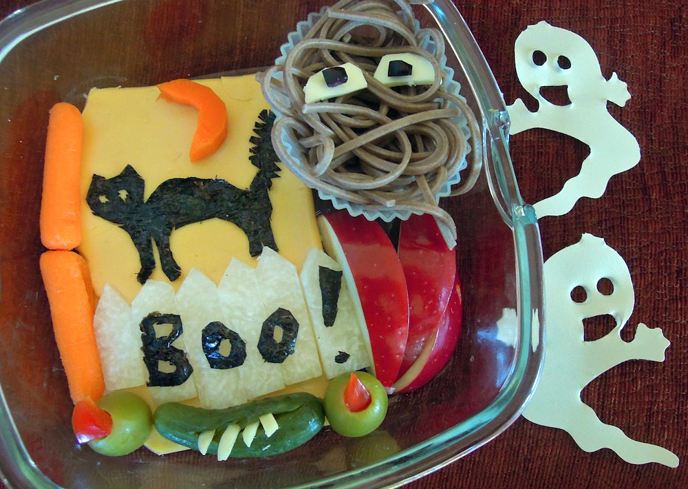 Boo!: nori black cat, soba noodles, olives and pickle. Photo + Bento: Anna Mindess