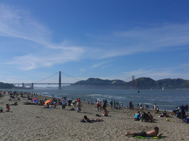 Warm summer days send San Franciscans fleeing to the beaches. Photo: Simon Bisson/Flickr