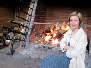 Lucy Worsley, chief curator at the Historic Royal Palaces in London, attempted to roast on a spit powered by a dog in a wheel at the George Inn. Coco didn't fare too well in the wheel. Photo: The Kitchen Sisters