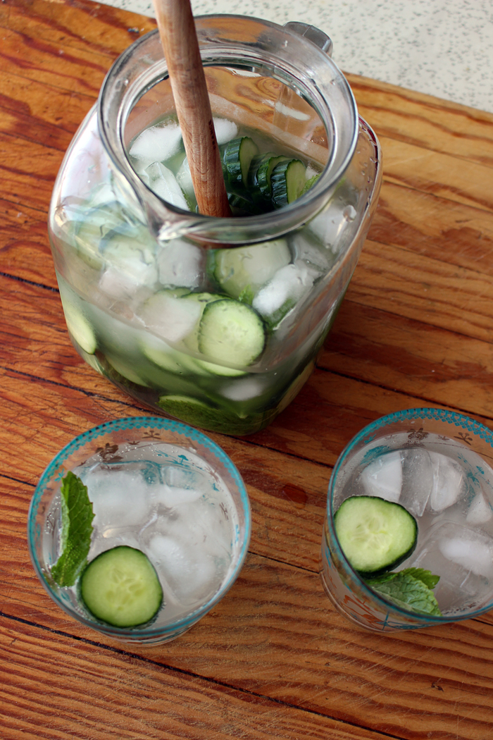Enjoy the Cucumber-Lemon-Mint Vodka Fizz cocktails. Photo: Wendy Goodfriend