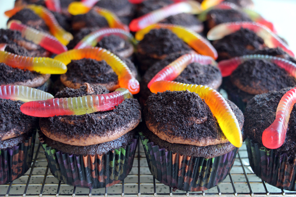 Devil’s Food Chocolate “Dirt” Cupcakes with Gummy Worms. Photo: Wendy Goodfriend
