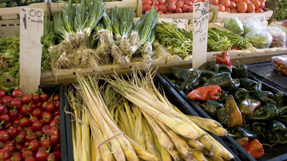 Confused about all the different sustainability ratings out there? The simplest option may be to shop at your local farmer's market. iStockphoto