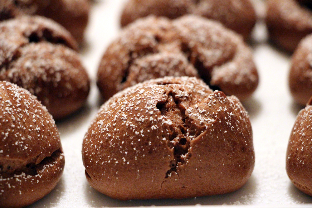 Mini Chocolate Pudding Puffs. Photo: Wendy Goodfriend