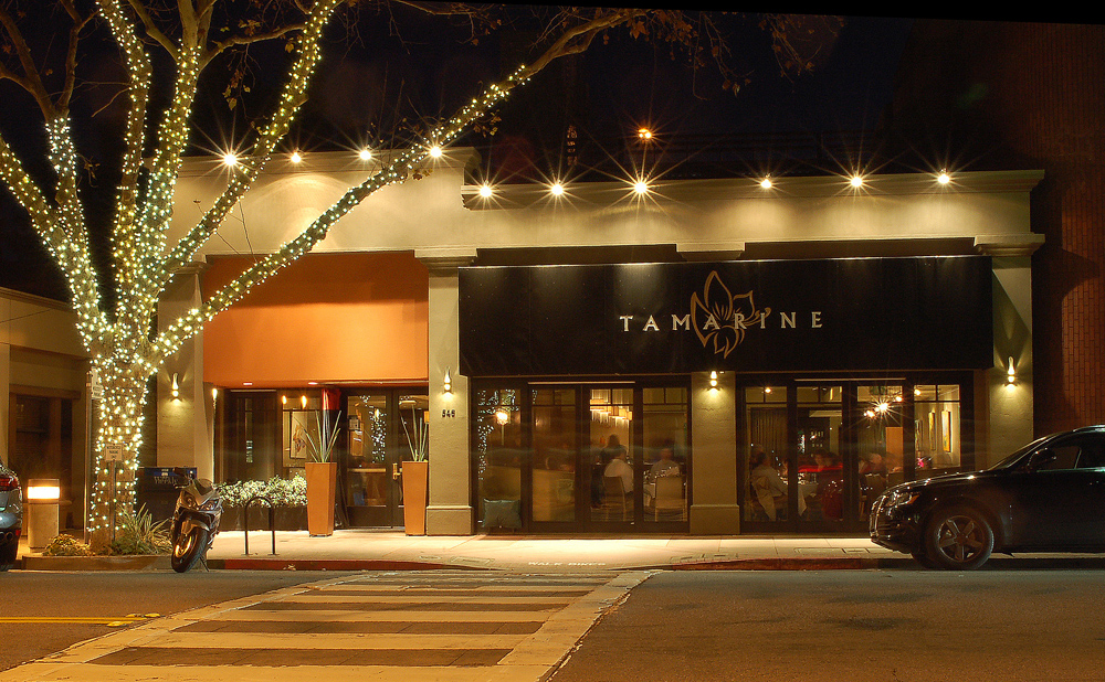 Visitors to Tamarine -- a longtime favorite Silicon Valley executive hangout -- get tasty modern Vietnamese food and might bump into people like Apple CEO Tim Cook while waiting for a table. Photo: Susan Hathaway