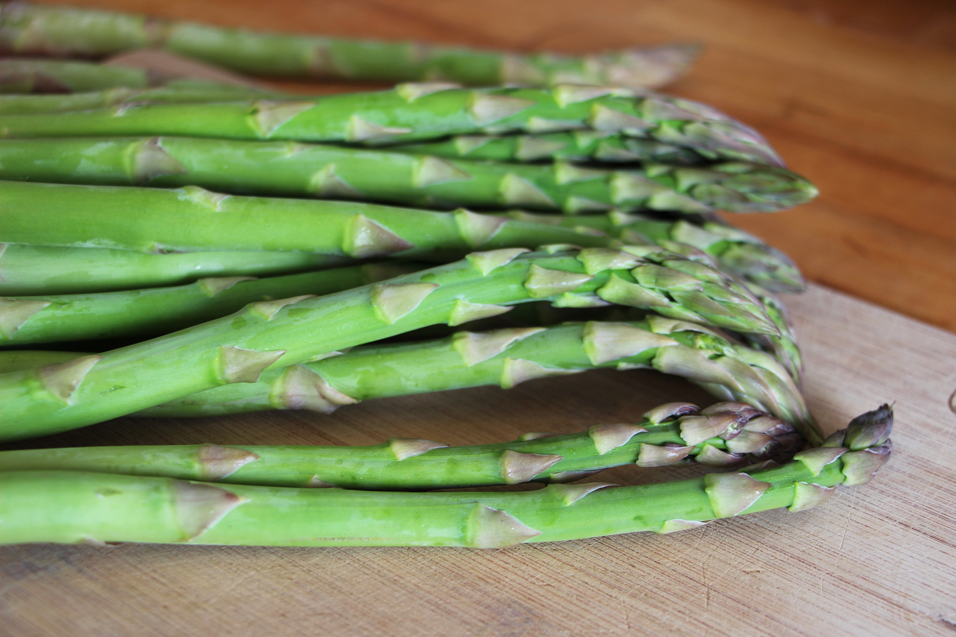 Fresh springtime asparagus.