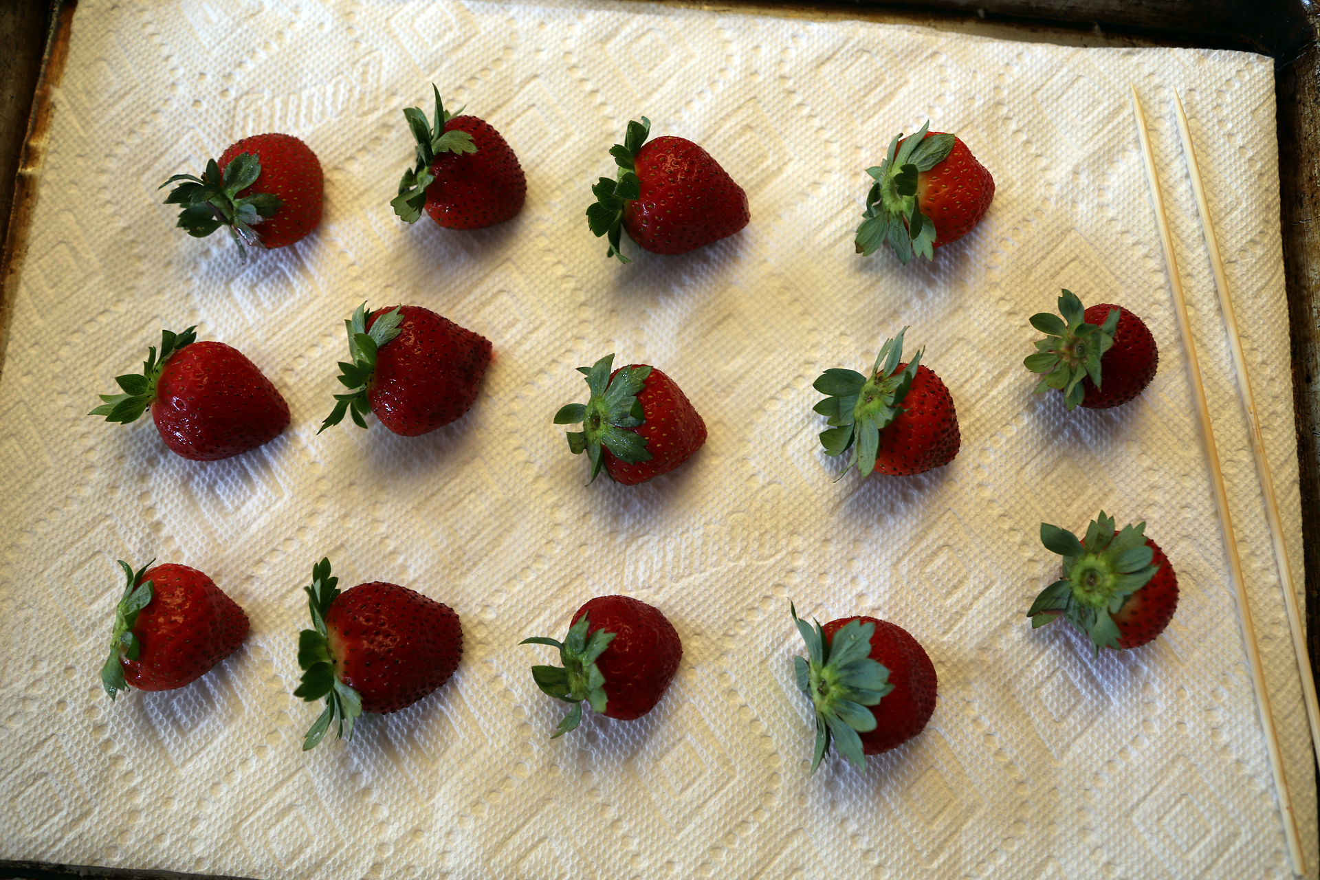 12 to 16 strawberries, rinsed and wiped clean and dry.