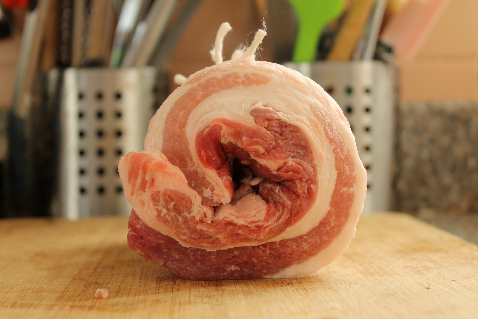 The pork belly should form a spiral.