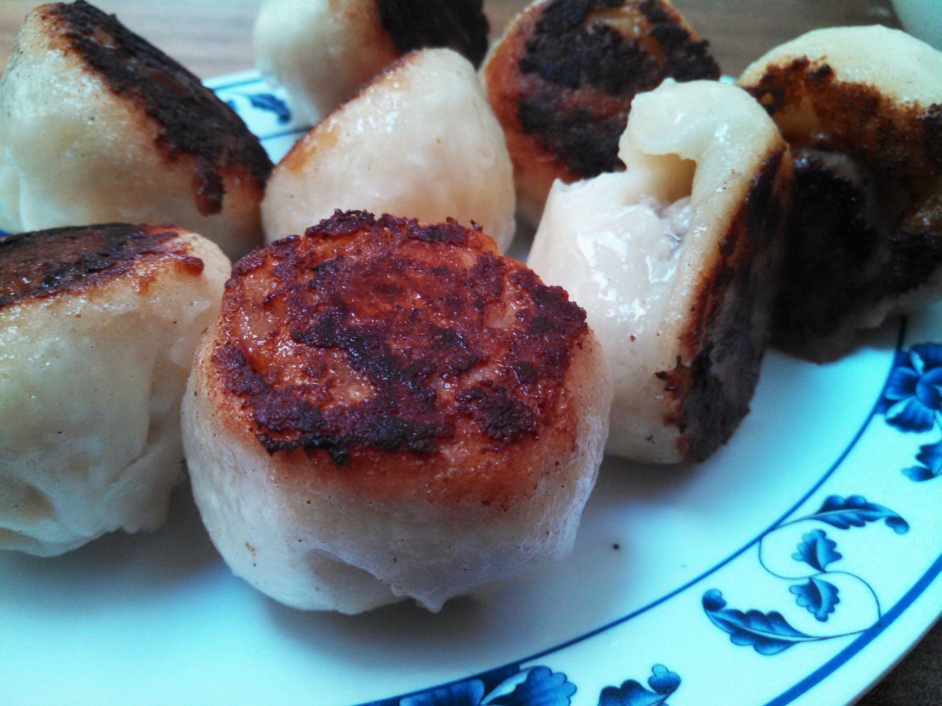 Pan-fried pork dumplings`