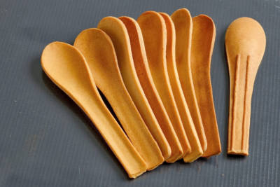 The spoons hold up pretty well when used to eat soups and other liquid foods.