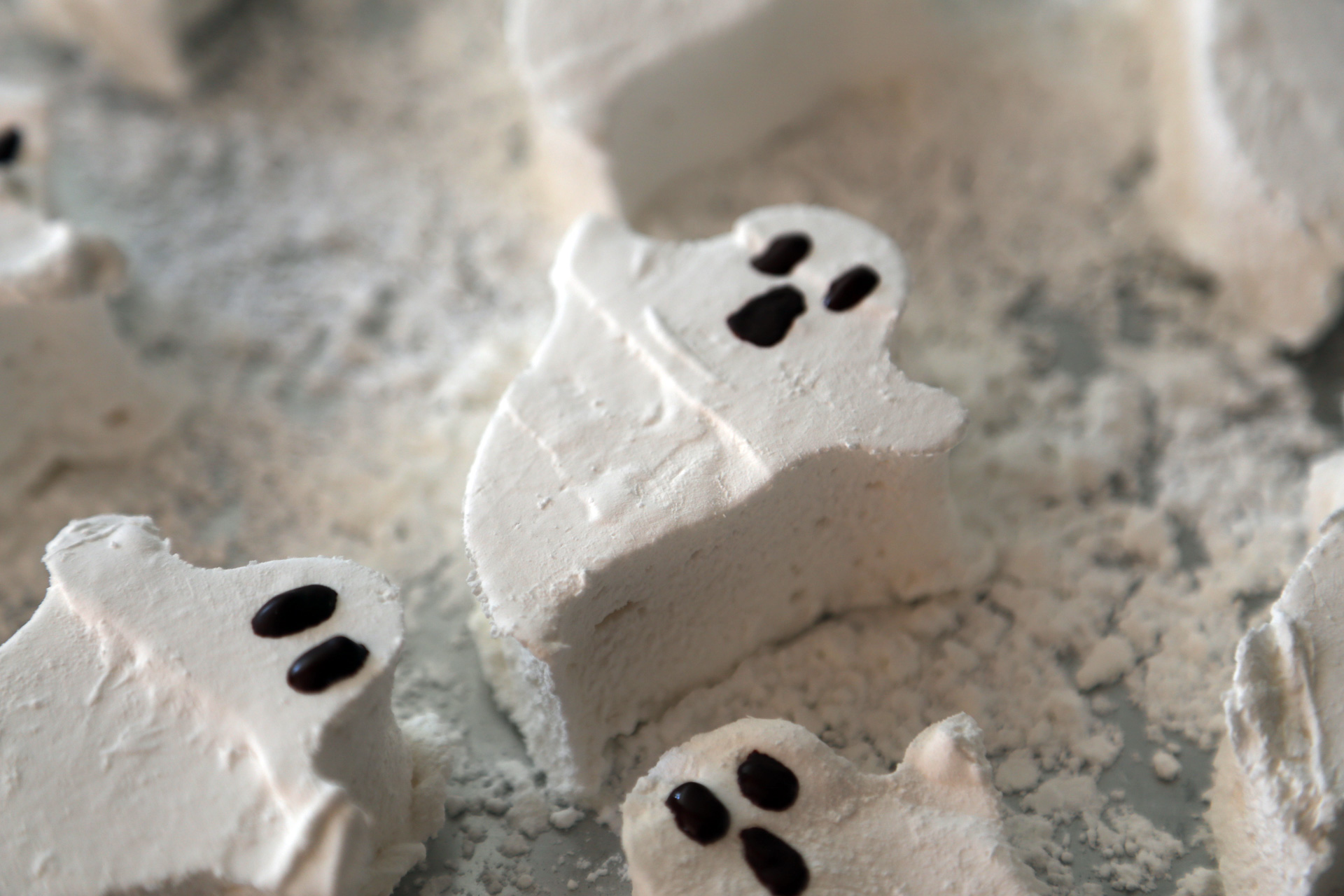 Homemade Marshmallow Ghosts