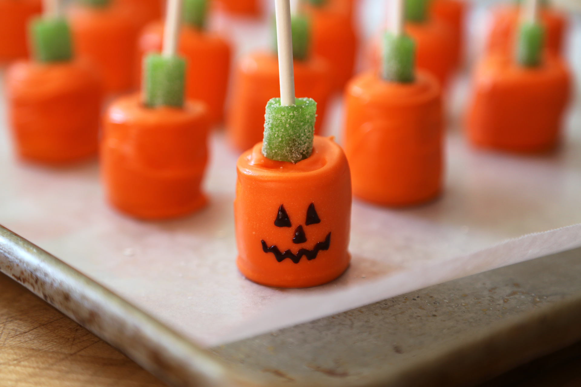 Candy-Dipped Marshmallow Pumpkins