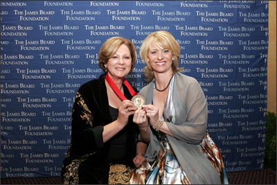 Tina Salter and Leslie Sbrocco receive 2007 James Beard Media Award for Best Local Television Show