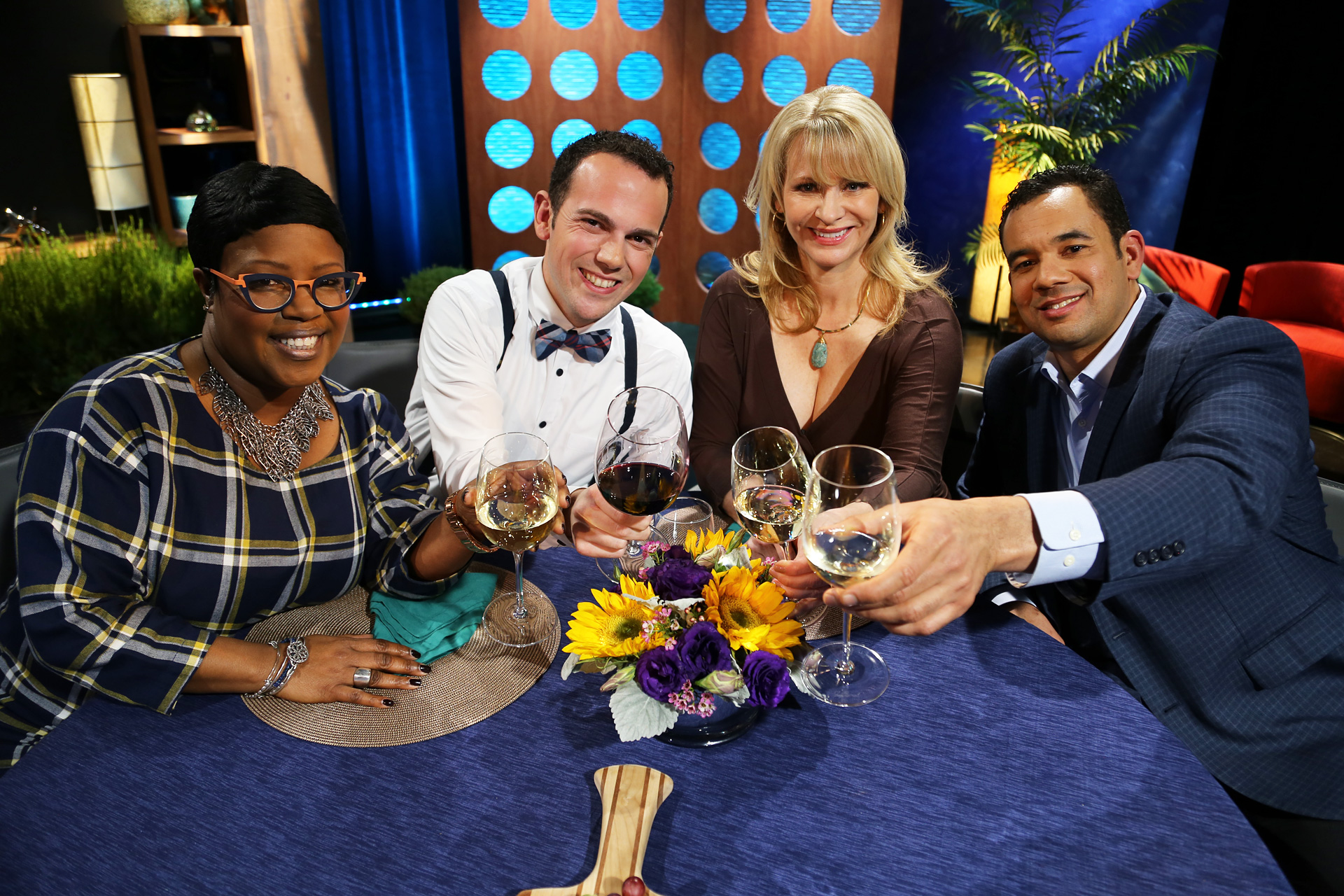 Host Leslie Sbrocco and guests on the set of the episode 2 of season 11.