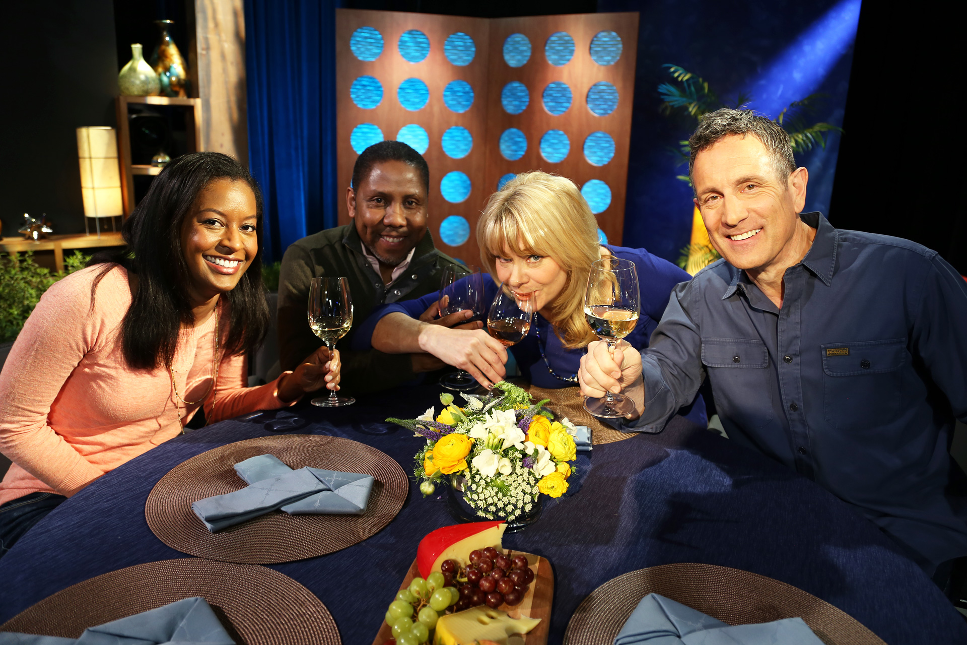 Host Leslie Sbrocco and guests on the set of the episode 6 of season 11.
