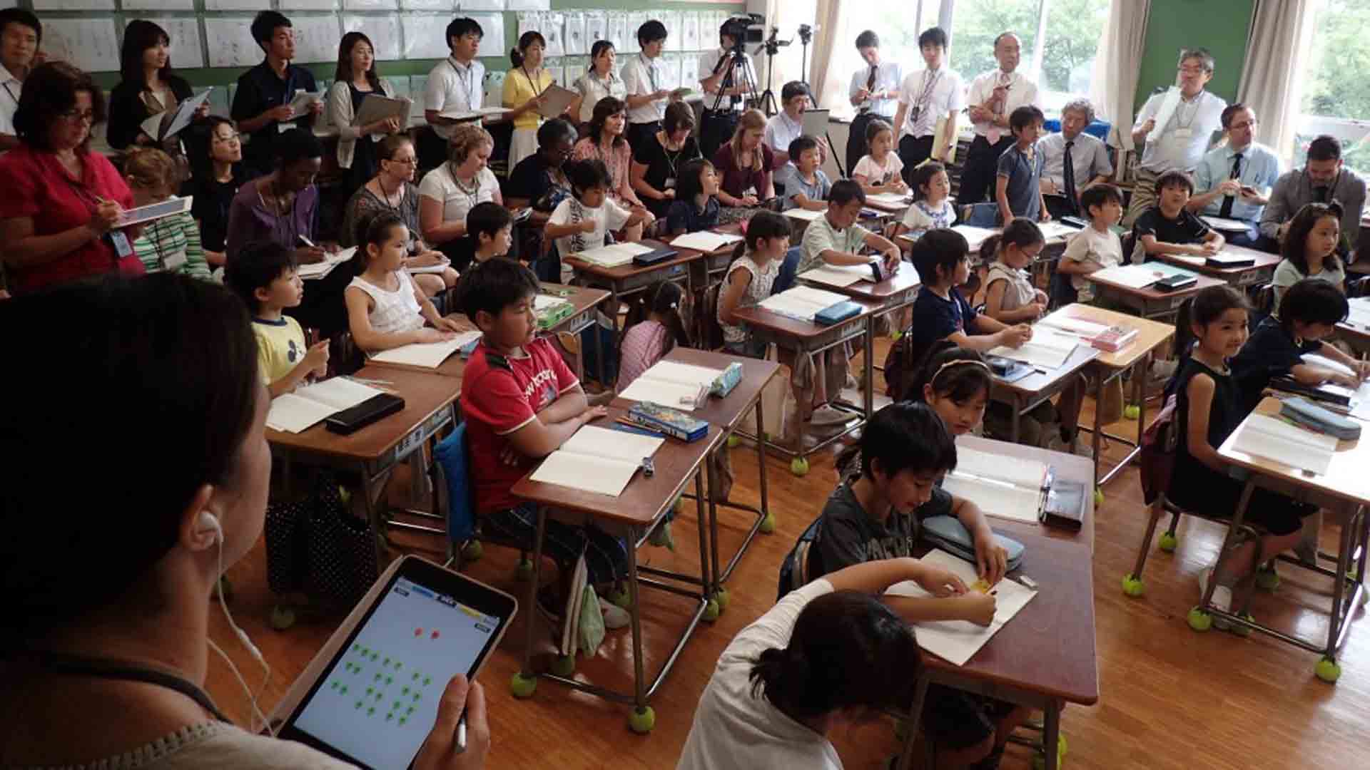 Research lesson at a public school in Tokyo, Japan. June 2014. 