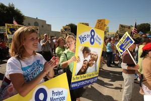 Supporters of Proposition 8 rally during a 'Yes on 8 bus tour' stop at St. Frances X Cabrini Church on October 24, 2008 in Los Angeles, California. ( David McNew/Getty Images)