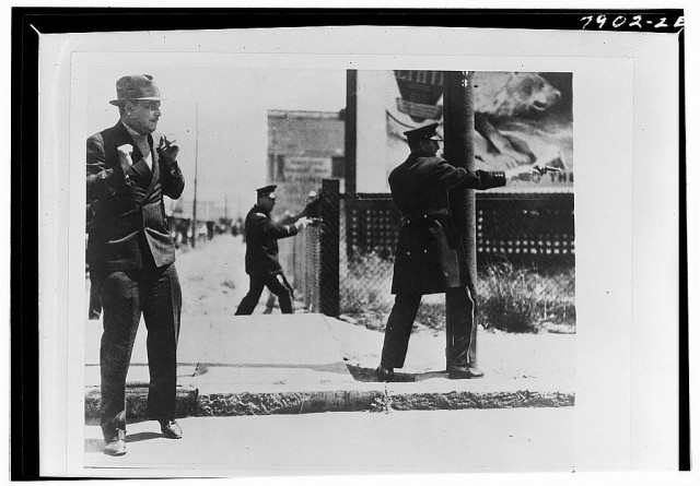 Scene from the 1934 dock strike in San Francisco. (Courtesy Library of Congress)