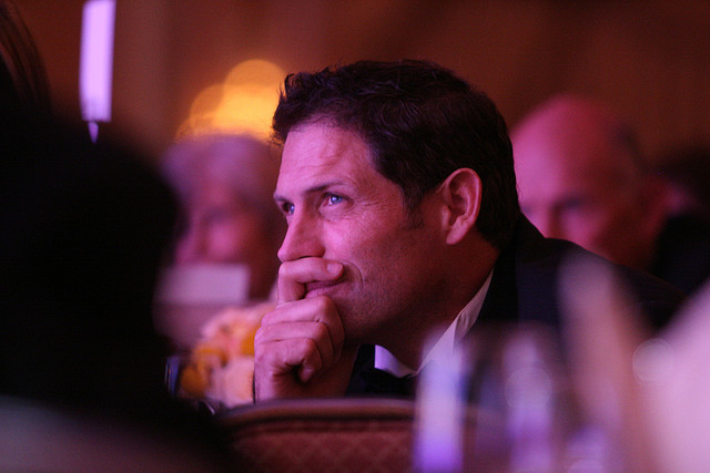 Steve Young at a 2006 Operation Kids Gala (OperationKids/Flickr)