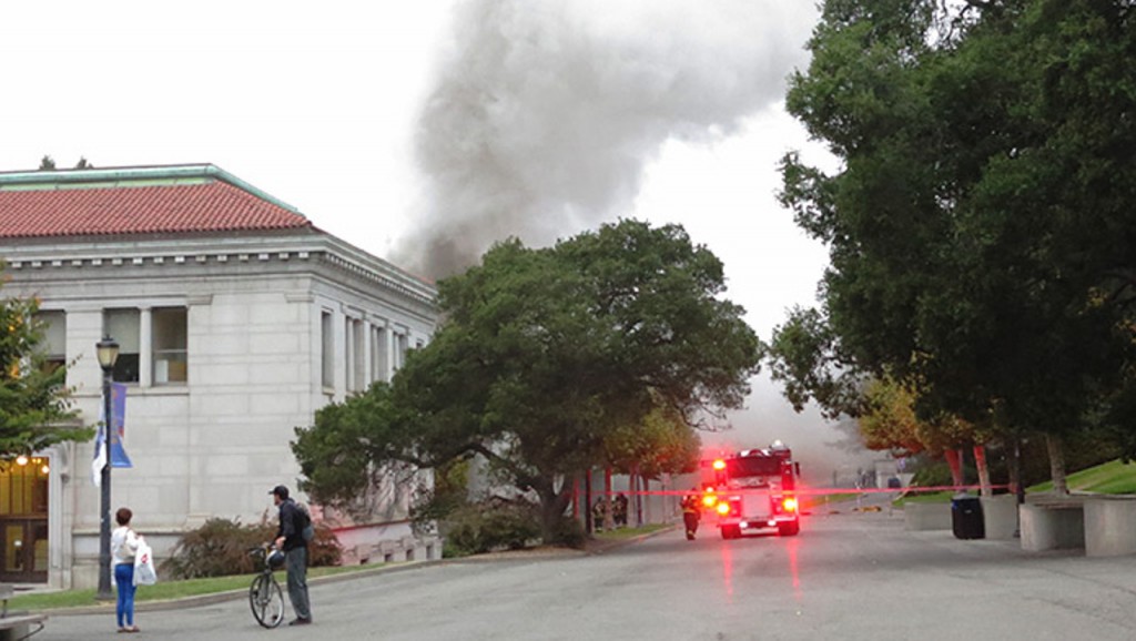 A cloud of smoke rises near Durant and California halls on the UC Berkeley campus late Monday afternoon (David Yee via Berkeleyside). 