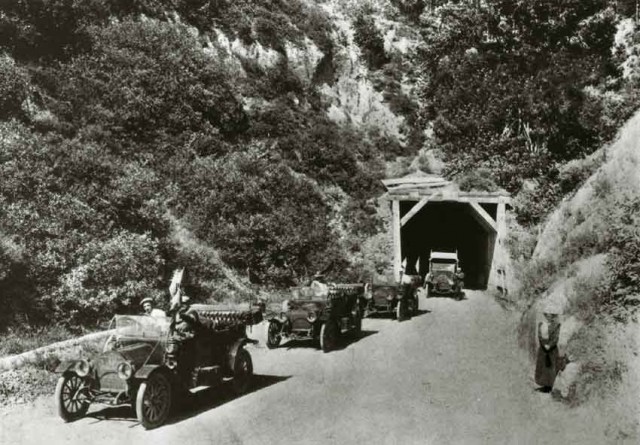 The Broadway Tunnel in the Oakland Hills, a forerunner of today's Caldecott Tunnels. (Metropolitan Transportation Commission)