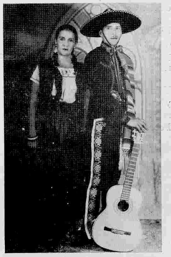 El Dueto Los Moreno in the 1930s.  (photo courtesy Carmencristina Moreno) 