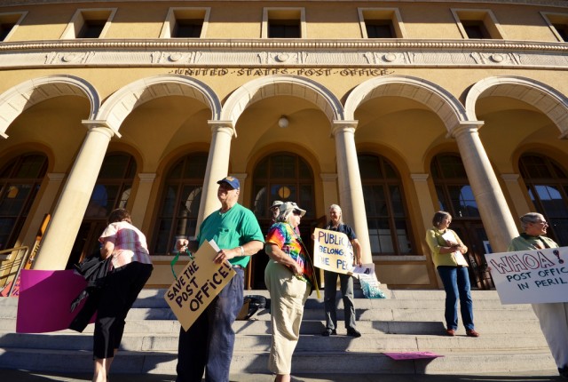 A group of Berkeley residents has been working to prevent the sale of the downtown Berkeley Post Office for over a year. (Daniel Parks/Flickr)