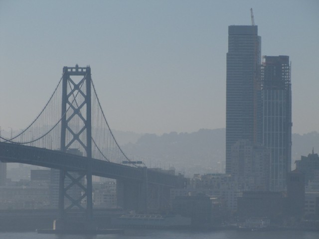 Poor air quality in San Francisco during a string of Spare the Air days in December. (Craig Miller/KQED)