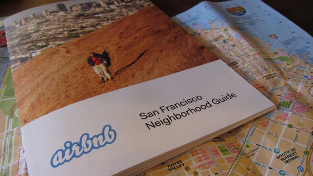 An Airbnb guide in San Francisco. Photo: Effie Yang/Flickr