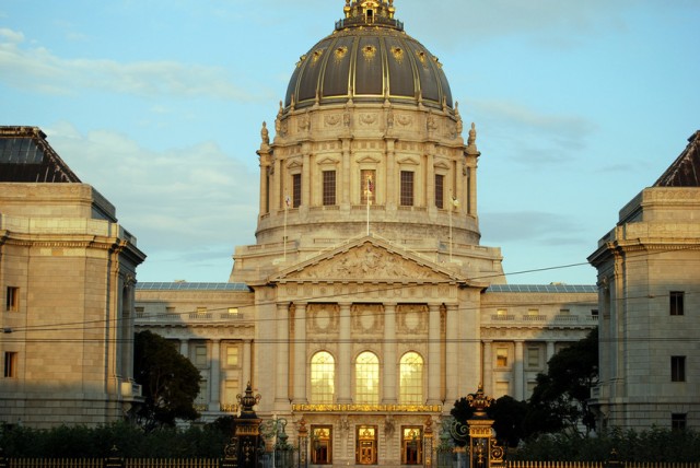San Francisco City Hall (jivedanson/Flickr)