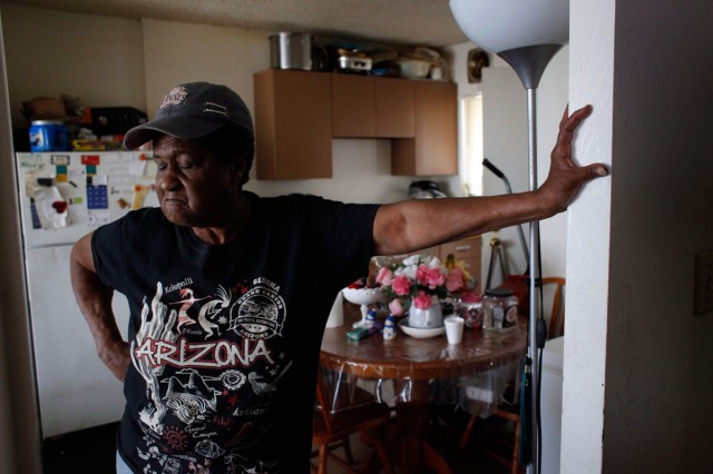 Geneva Eaton says she has lost any hope that the Richmond Housing Authority will help with problems at its Hacienda apartment complex.“I wanna go someplace else, but I don’t have anywhere else to go,” she says. “They treat us like animals here.” (Lacy Atkins/San Francisco Chronicle)