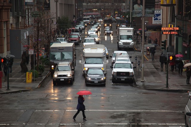 Pedestrian and traffic in San Francisco's Financial District. (Mark Andrew Boyer/KQED).