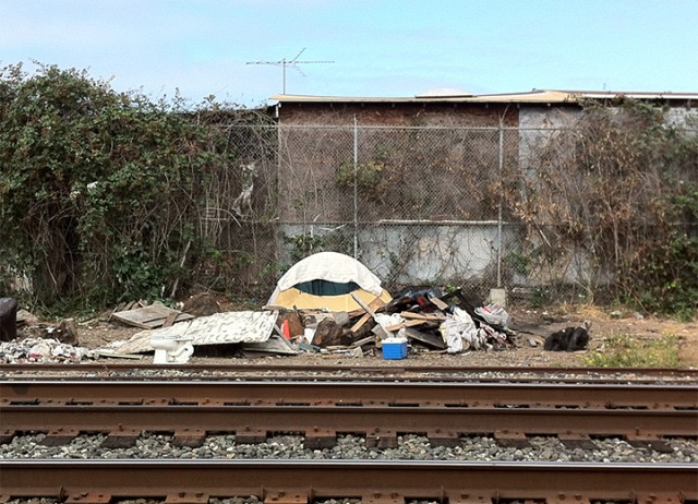 The eviction of the Albany Bulb and the clean-up of the Gilman underpass have prompted homeless to sleep along the West Berkeley train tracks. (Berkeleyside)