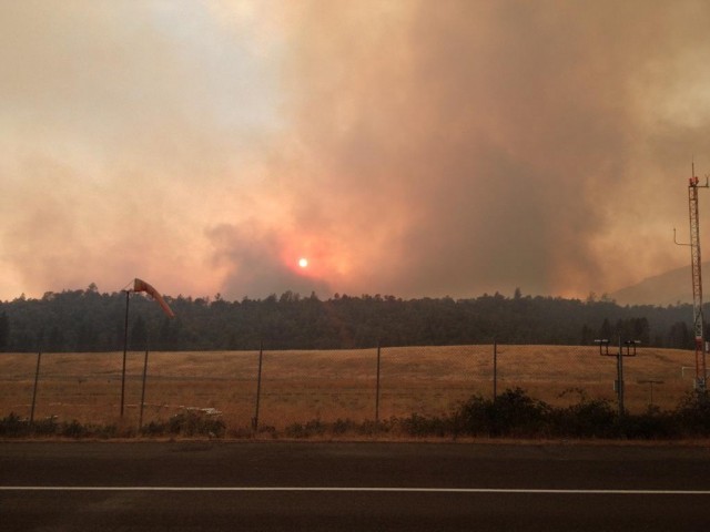 The Oregon Fire, sparked by a boat trailer that broke away from a truck on Highway 299 just outside Weaverville. (Chris Woodward via Twitter)