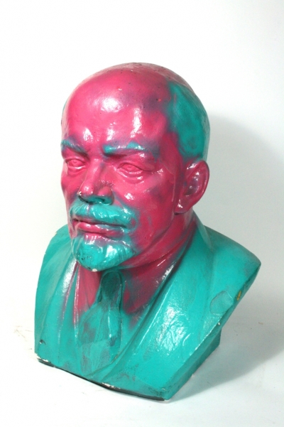 Vandalized Lenin Bust, 1965/89, made of plaster and produced in East Germany. (Marie Astrid González/Wende Museum)